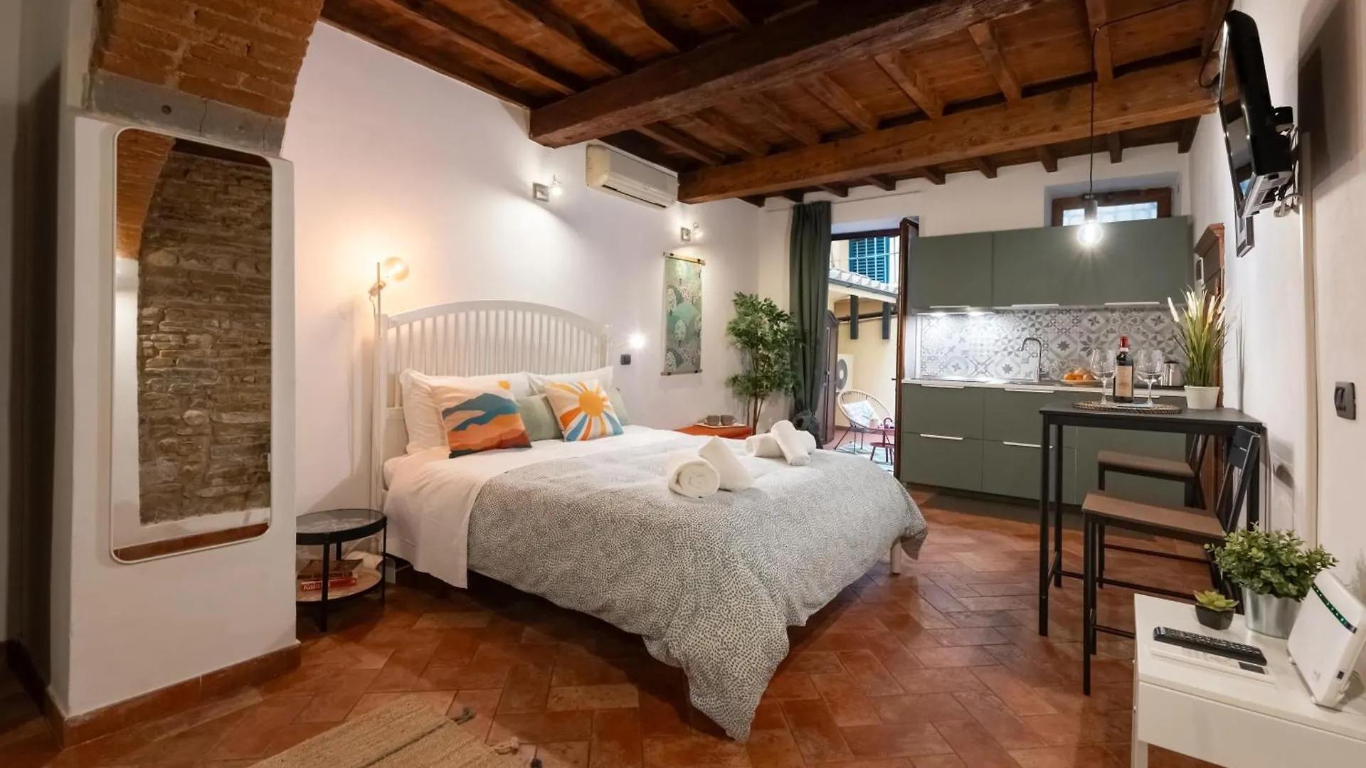佛罗伦萨Keys Of Italy - San Frediano 38 - Monolocale Silenzioso In Oltrarno公寓
