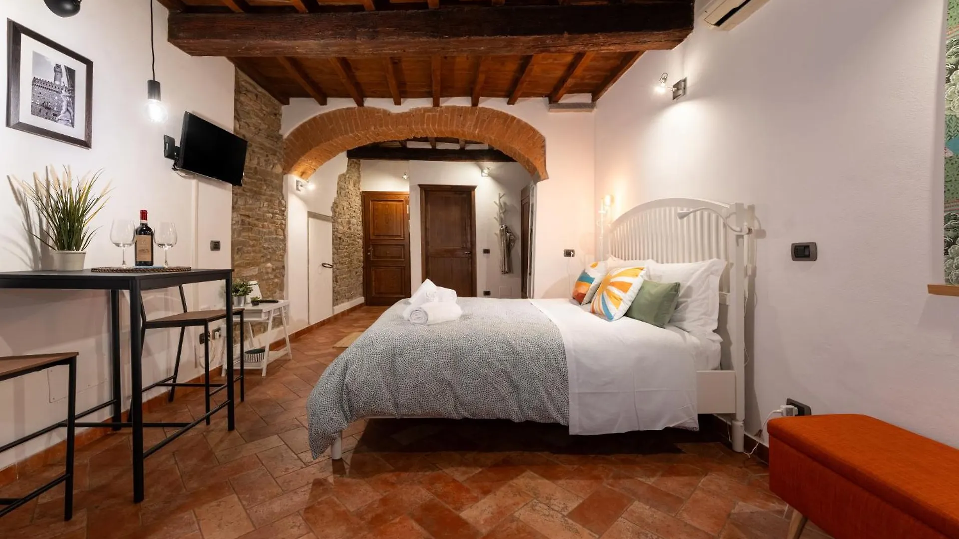 佛罗伦萨Keys Of Italy - San Frediano 38 - Monolocale Silenzioso In Oltrarno公寓 佛罗伦萨